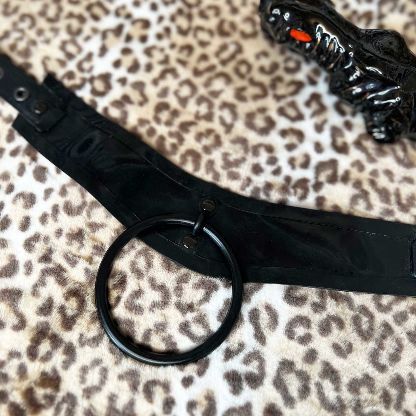 Black O-Ring Latex Collar