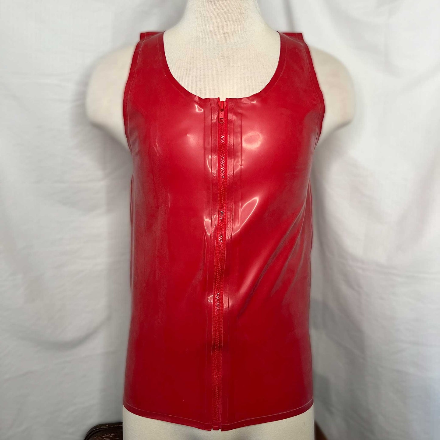 Red Front Zipper Tank Top .4mm